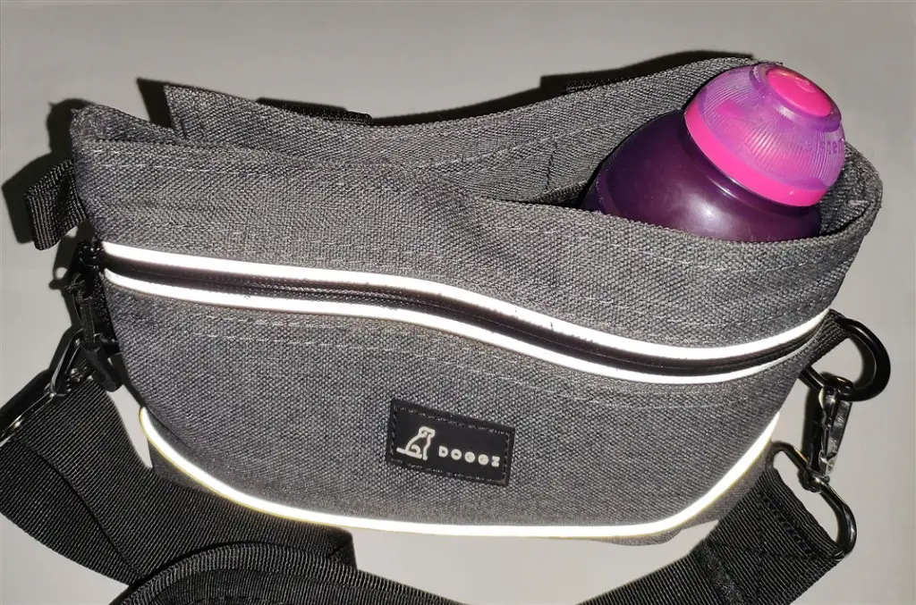 reflecterend beloningstasje voor honden.webp